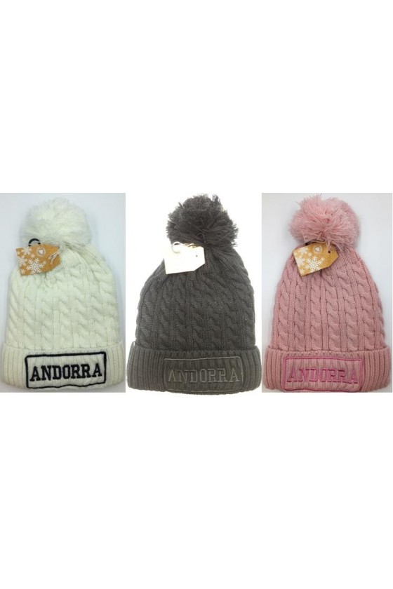 GORRO AMB POMPO